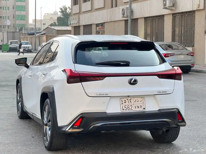 لكزس UX200 موديل 2019 قمة النظافه 6