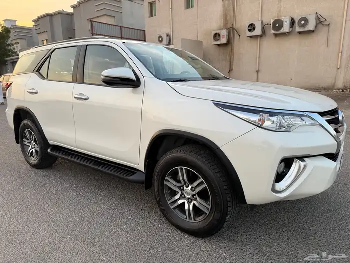 فورتشنر 2020 دبل بنزين وكاله - عداد 115 الف كم 9