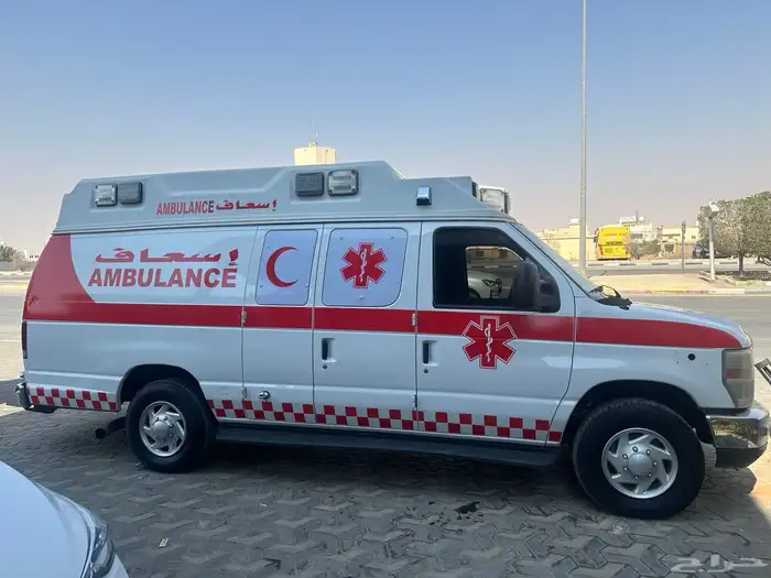 سيارات اسعاف بمسعفين للإيجار 11