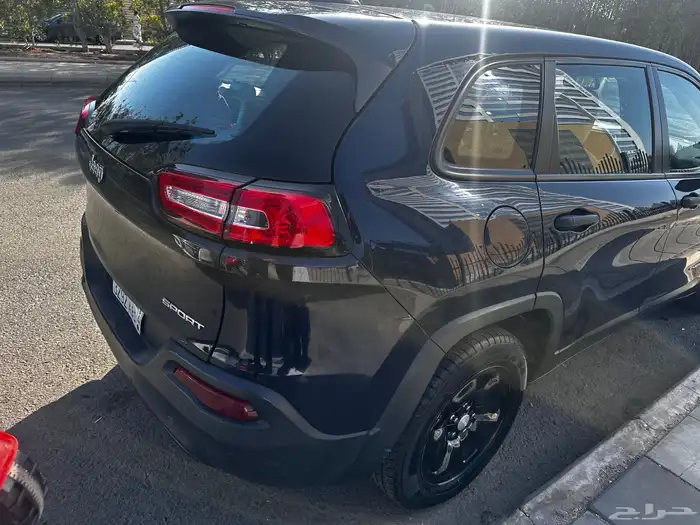 جيب شيروكى سبورت 2016 8