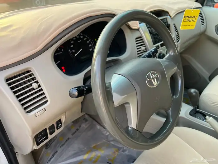 تويوتا انوفا 2013 اتوماتيك 11