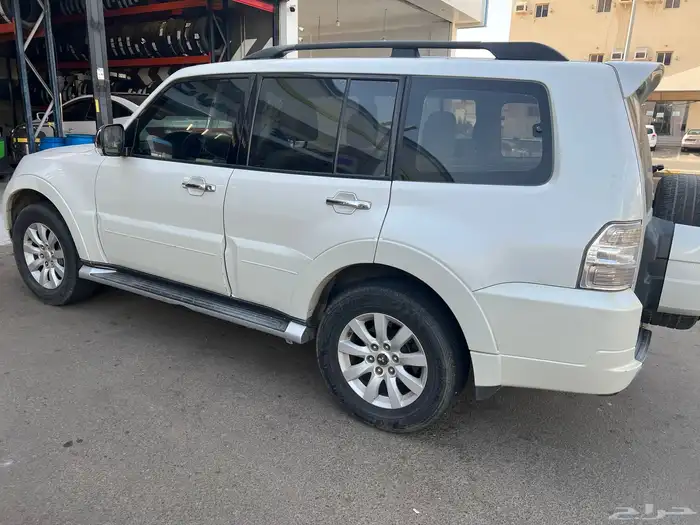 ميتسوبيشي باجيرو 2011 3