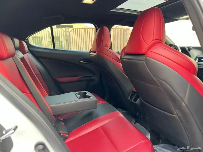 لكزس UX200 موديل 2019 قمة النظافه 41