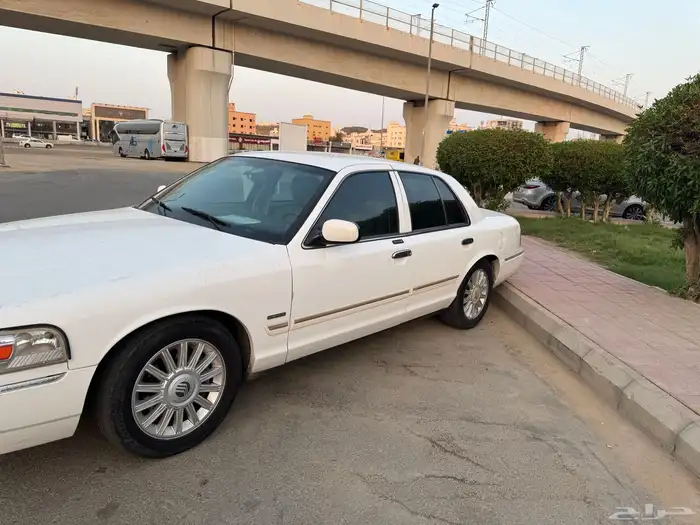 فورد ماركيز 2011 0