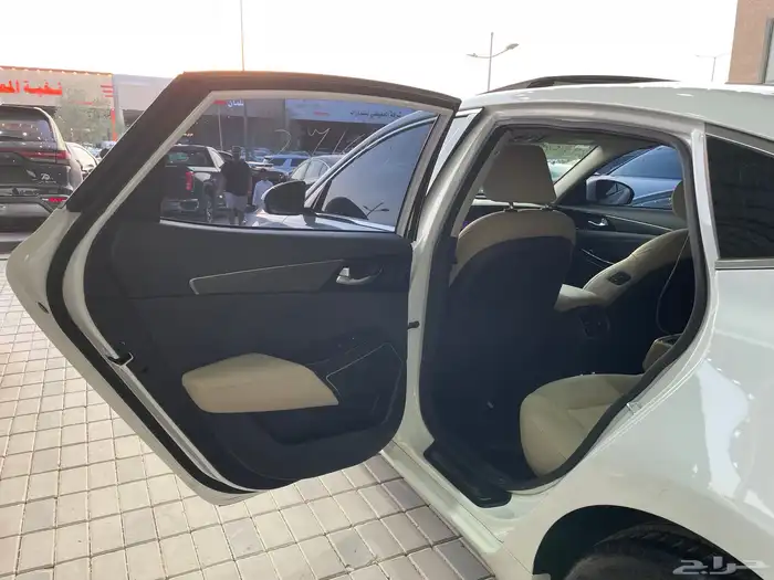 كيا كادينزا 2021 سقف بانوراما داخلي بيج ( بنزين) 2.5L 19