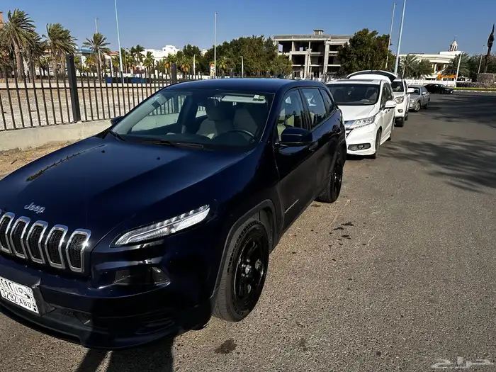 جيب شيروكى سبورت 2016 0