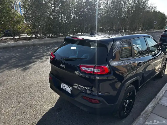 جيب شيروكى سبورت 2016 3