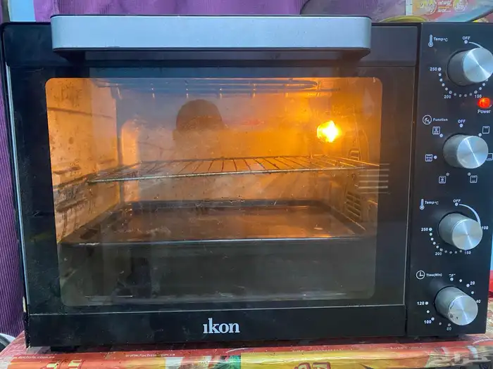 فرن كهربائي للبيع كهرباء 220 0