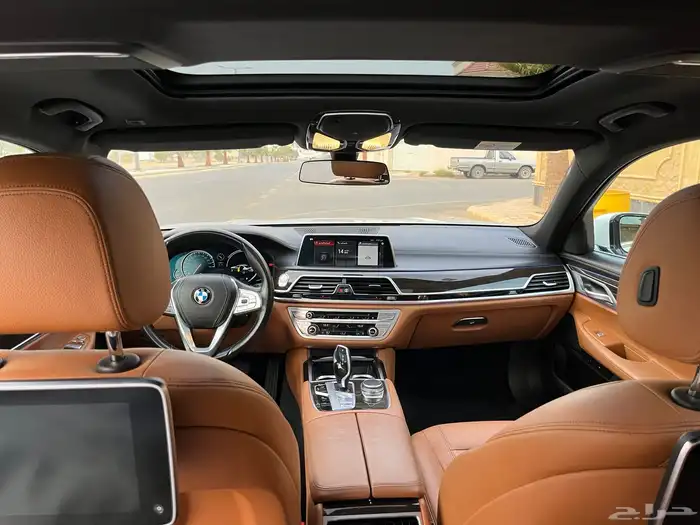 بي ام دبليو 730 2019 مخزن 30