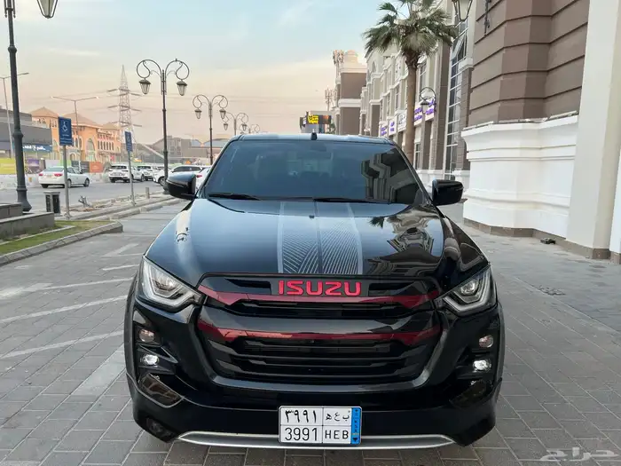 ايسوزو ديماكس GT 2024 شبه جديدة 9