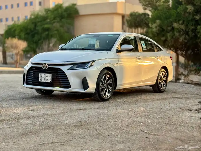 للبيع تويوتا يارس ((Y plus)) 2024 ((ممشى 12 ألف)) 2