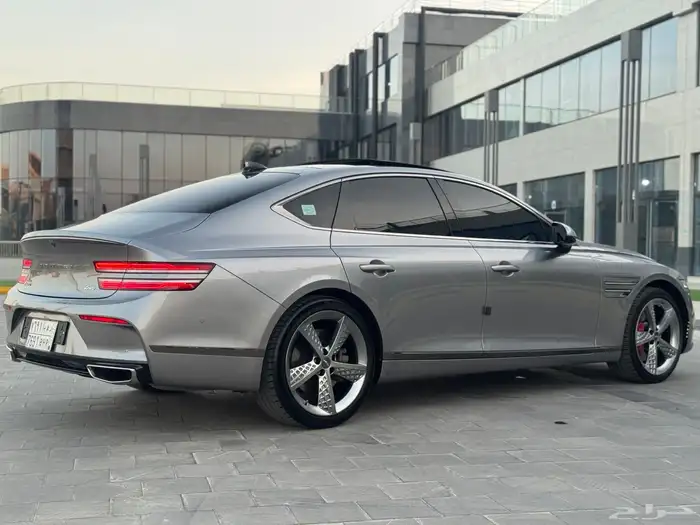 للبيع جينسس g80 رويال سبورت أعلى فئة 14