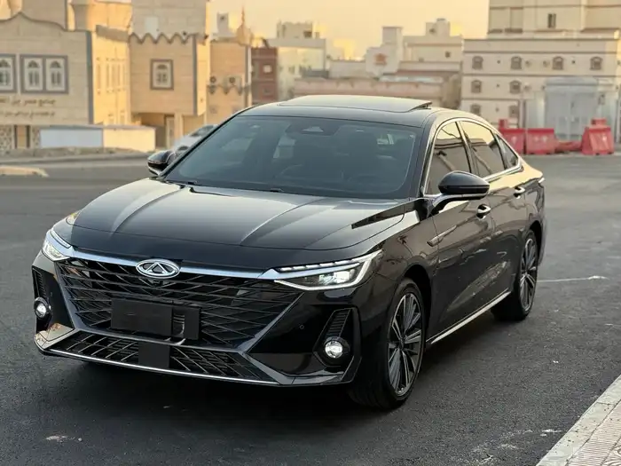 شيري اريزو 8 2025 3