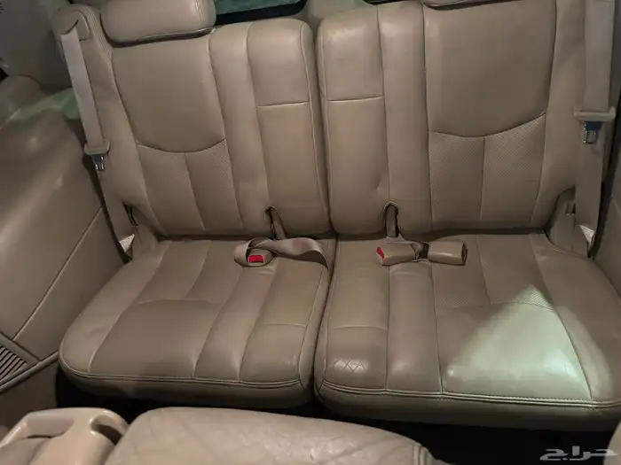 كادلاك اسكاليد 2006 نظيف للبيع 40