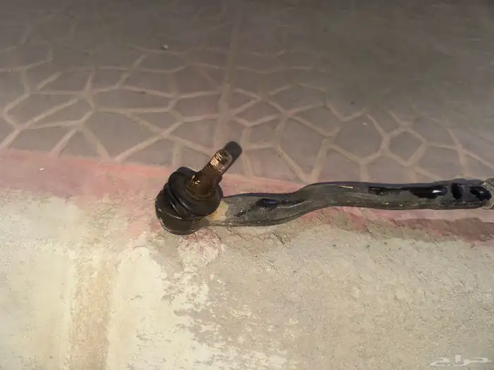 علبة دركسون السفليه الدوده bmw e46 11