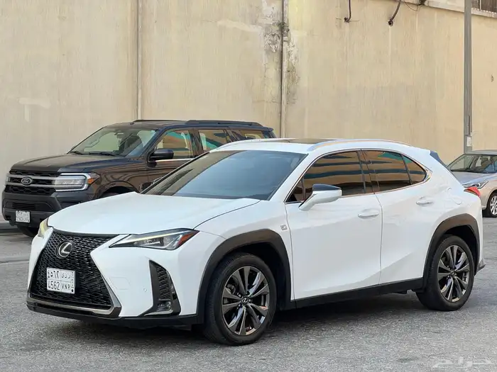 لكزس UX200 موديل 2019 قمة النظافه 3