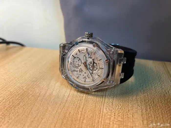 ساعة يد  Everd بنص سعرها الاصلي 0