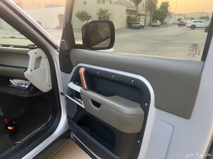 للبيع ديفندر HSE 2021 90 13