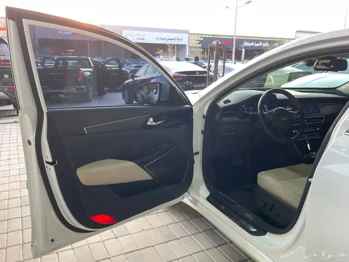 كيا كادينزا 2021 سقف بانوراما داخلي بيج ( بنزين) 2.5L 7