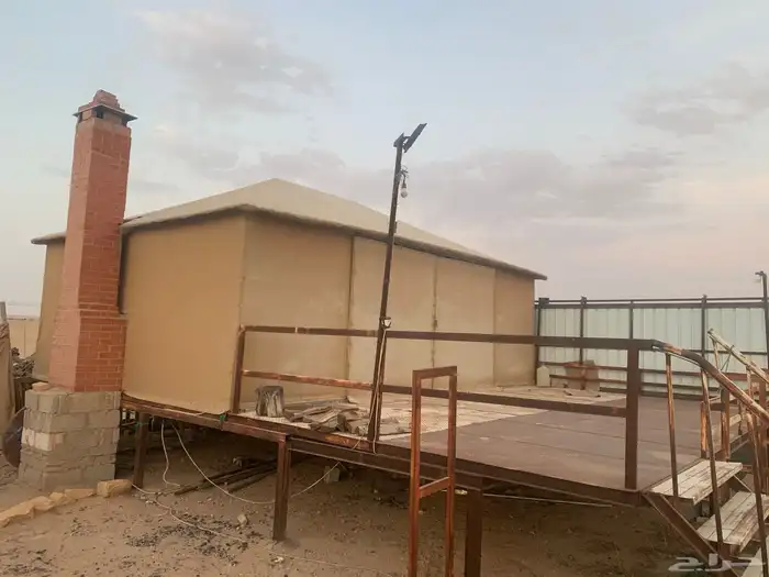 مجلس ملكي كفو مغطى شراع بي في سي 0