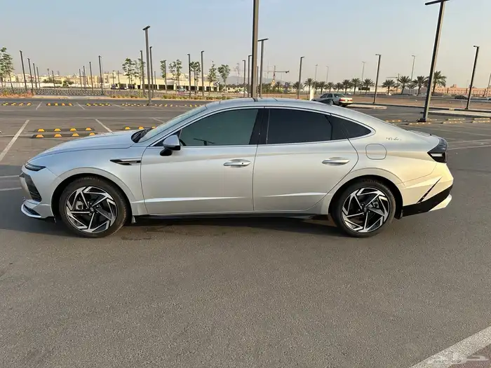 للبيع سوناتا كمفورت 2025 2