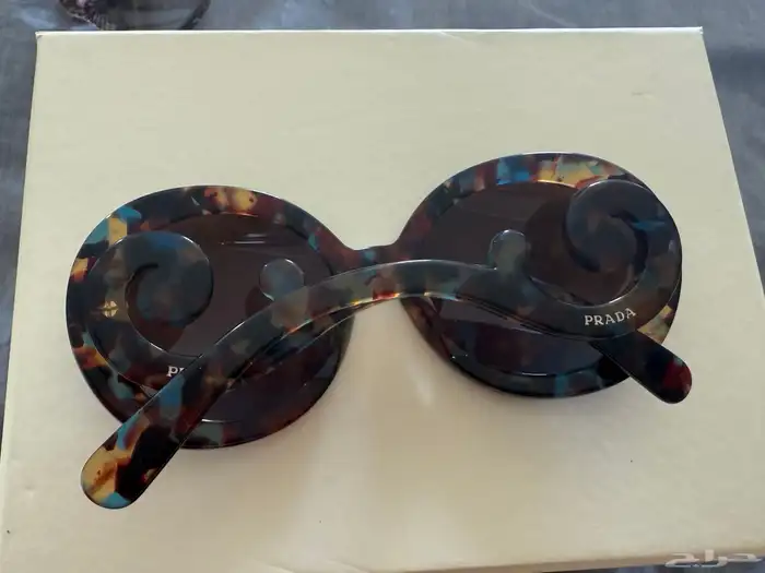 نظارة برادا 0