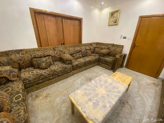 للبيع كنب مغربي نظيف 2200 ريال 0