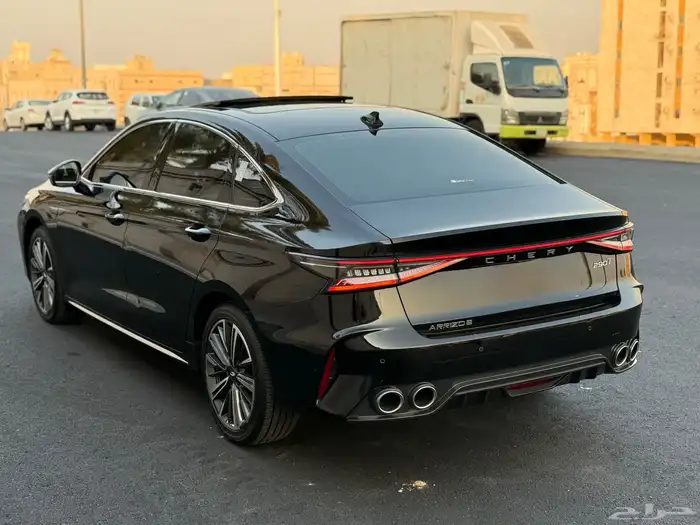 شيري اريزو 8 2025 7