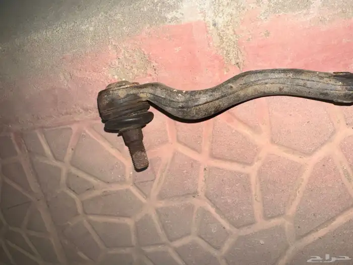 علبة دركسون السفليه الدوده bmw e46 8