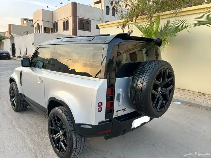 للبيع ديفندر HSE 2021 90 0