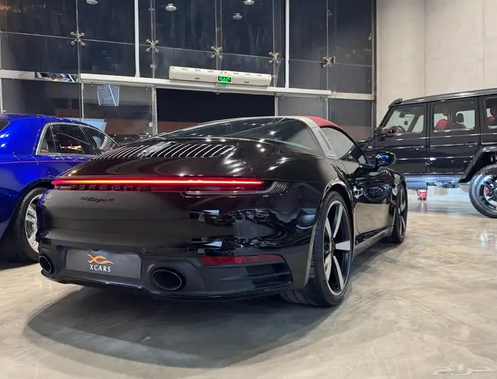 بورش Carrera Targa 4 موديل 2023م (وارد ساماكو) 12