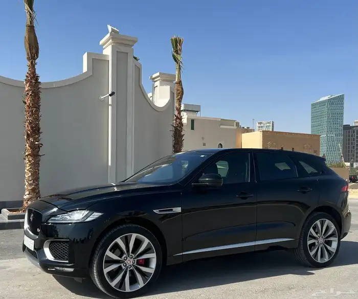 جاكوار اف بيس 1