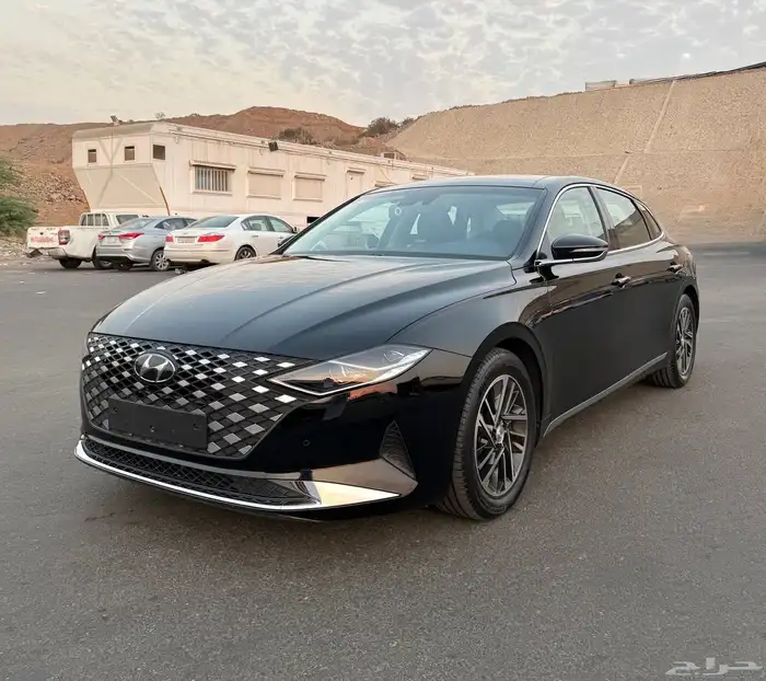 ازيرا 2020 بنورما 4 سلندر فل نضيفه جدا  للبيع 0