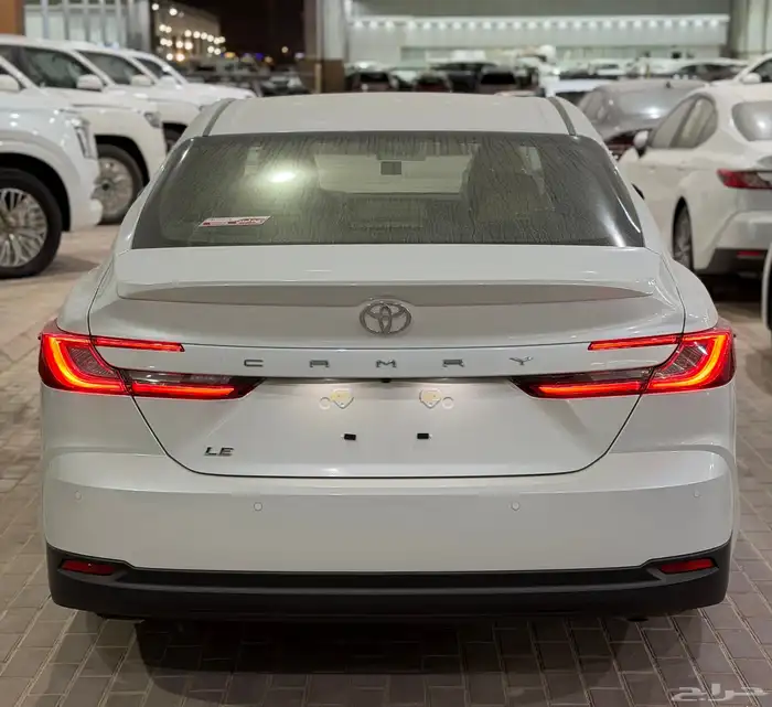 تويوتا كامري ( LE ) نص فل 2025 سعودي ( 121.500 ) شامل 2