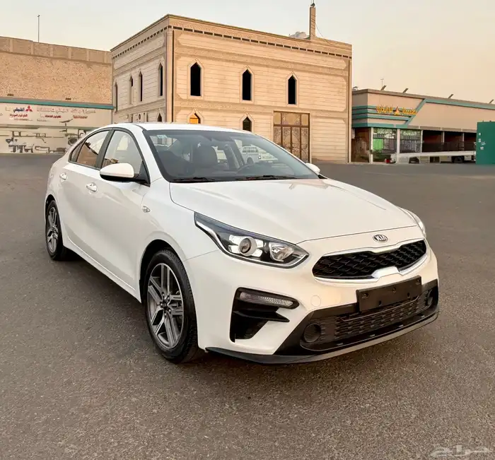 كيا K3 سيراتو 2021 فل بدون فتحه بحالة الوكاله للبيع 7