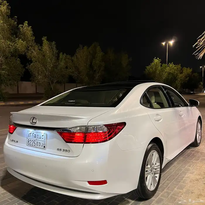 لكزس 2014 ES350 - CC مالك اول بحالة الوكالة 16