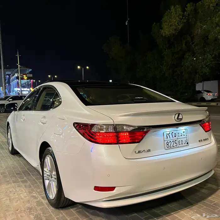 لكزس 2014 ES350 - CC مالك اول بحالة الوكالة 9