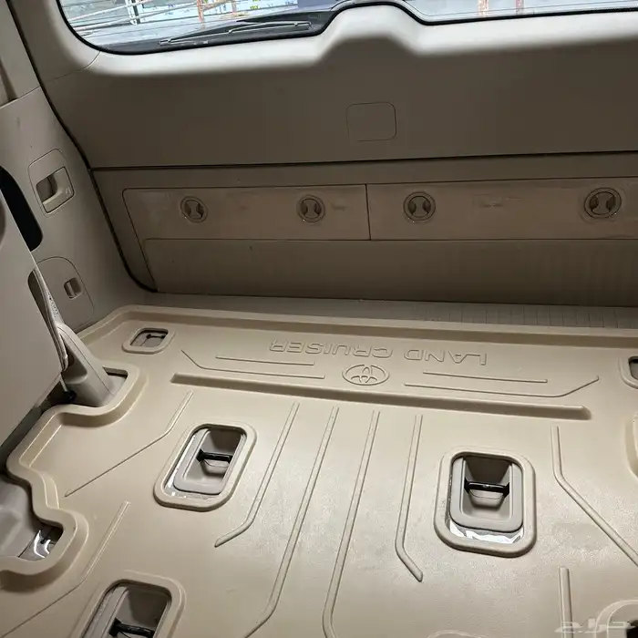 لاندكروزر جي اكس ار 2018 (مخزن )فل كامل 14