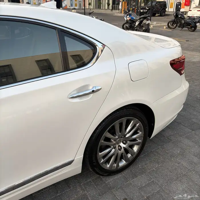 لكزس LS460L VIP موديل 2016 شبه مخزن 6
