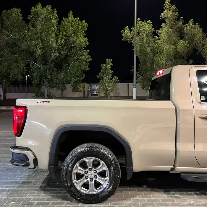 جمس سييرا اليفيشن 2023 بيج بحالة الوكالة . 17