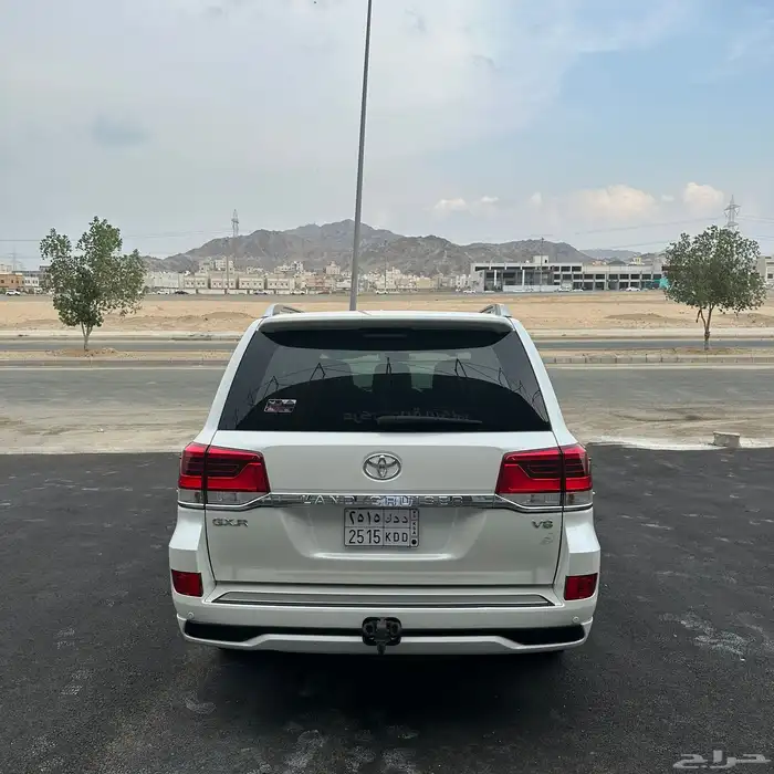 لاندكروزر جي اكس ار 2018 (مخزن )فل كامل 5