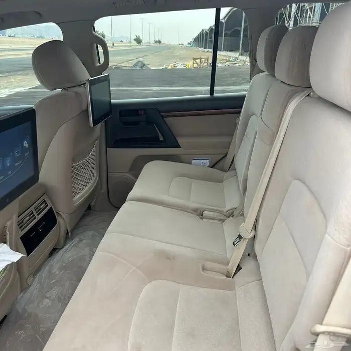 لاندكروزر جي اكس ار 2018 (مخزن )فل كامل 11