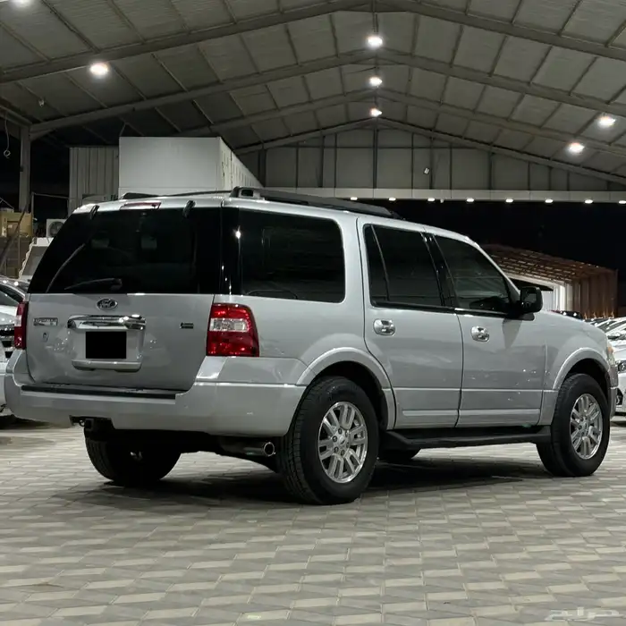 فورد اكسبديشن 2011 بدي وكاله قصير نص فل XLT سعودي 6