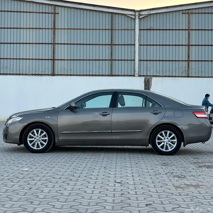 تايوتا كامري 2010 قير أتوماتيك GLX بدون فتحه 3