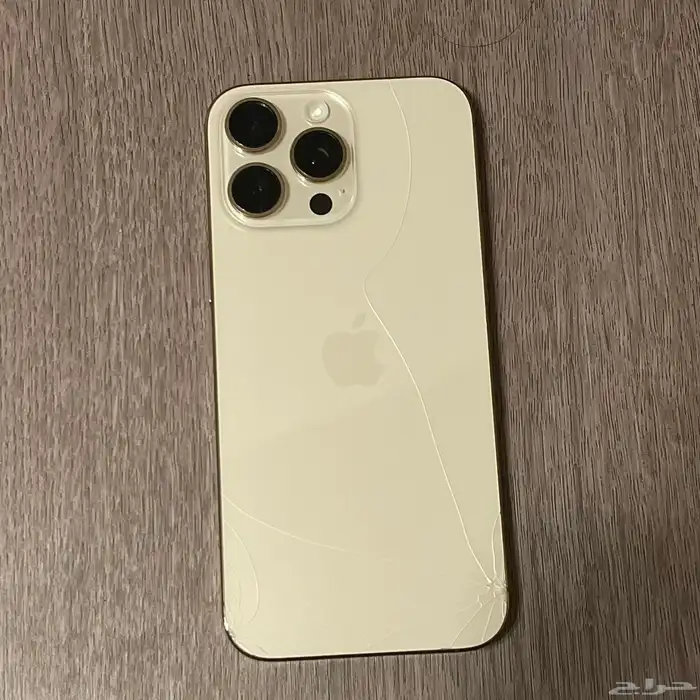 ايفون 16 برو ماكس صحراوي 3