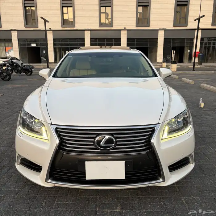 لكزس LS460L VIP موديل 2016 شبه مخزن 15