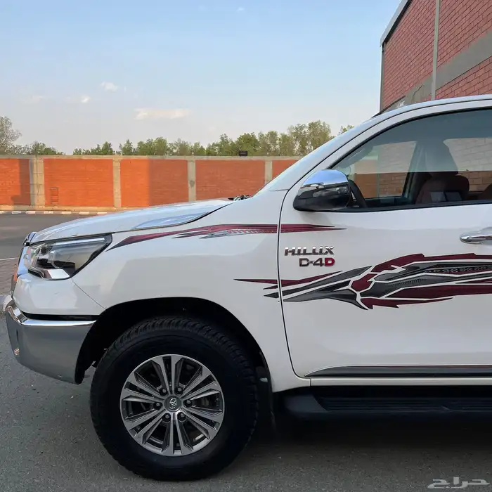 هايلكس 2024 محرك 2800 ديزل قير تماتيك بحالة الوكالة 4