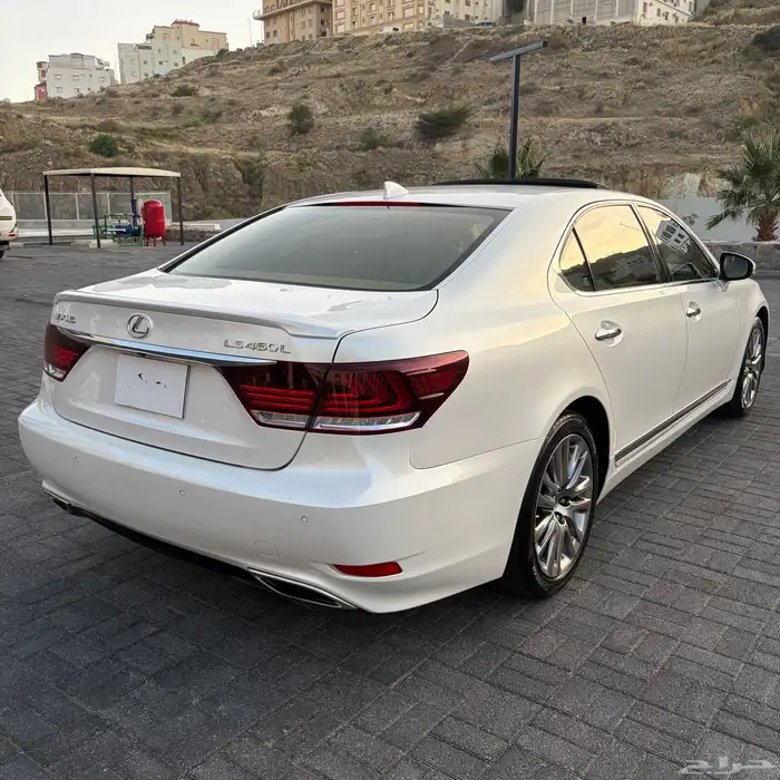لكزس LS460L VIP موديل 2016 شبه مخزن 9