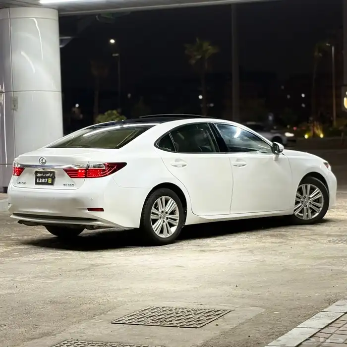 لكزس ES350 بانوراما 2014 مالك الأول من وكاله 2