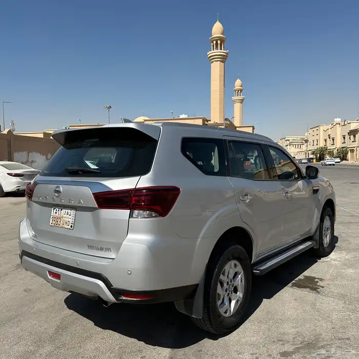 نيسان اكستيرا 2021 نص فل دبل دفلوك 5